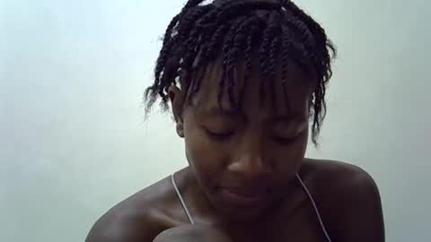 Snapshot of sweet_vee1 chatting on 03/07/26, 02:25 Princess vee online show from 03/07/26, 02:25