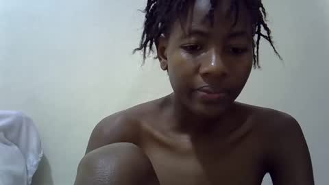 Snapshot of sweet_vee1 chatting on 03/10/26, 10:31 Princess vee online show from 03/10/26, 10:31