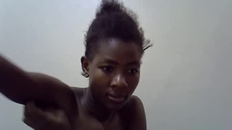 Snapshot of sweet_vee1 chatting on 03/26/26, 11:49 Princess vee online show from 03/26/26, 11:49