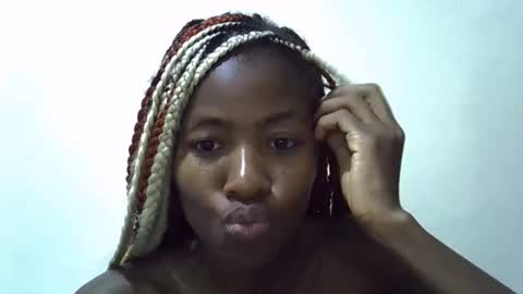 Snapshot of sweet_vee1 chatting on 04/12/26, 12:37 Princess vee online show from 04/12/26, 12:37