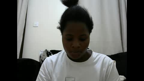 sweet_veebouset online show from 06/02/26, 02:46