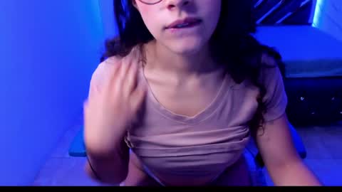 sweet_venus4 online show from 01/16/25, 06:37