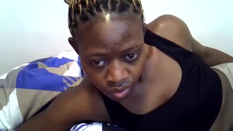 sweet_zarah online show from 01/18/26, 04:49