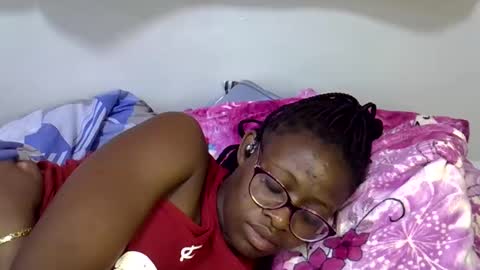 sweet_zarah online show from 03/27/26, 02:28