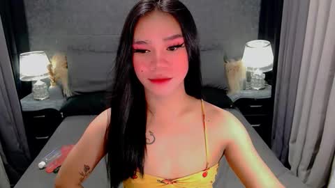 Snapshot of sweet_zoey12 chatting on 03/05/26, 09:05 bea takashi online show from 03/05/26, 09:05