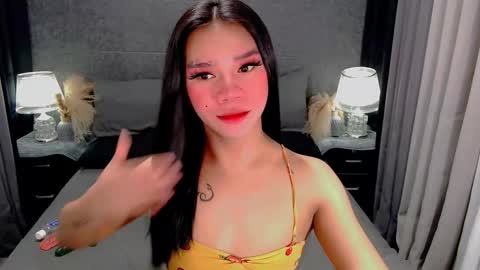 Snapshot of sweet_zoey12 chatting on 03/09/26, 09:13 bea takashi online show from 03/09/26, 09:13