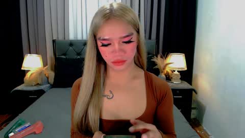 Snapshot of sweet_zoey12 chatting on 04/01/26, 02:58 bea takashi online show from 04/01/26, 02:58