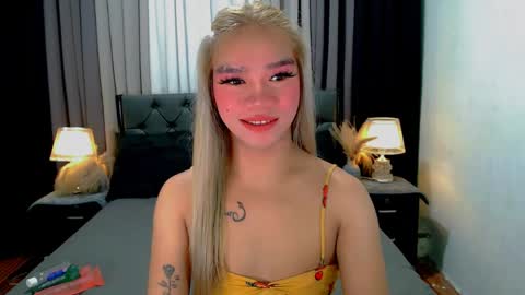 Snapshot of sweet_zoey12 chatting on 04/02/26, 09:07 bea takashi online show from 04/02/26, 09:07