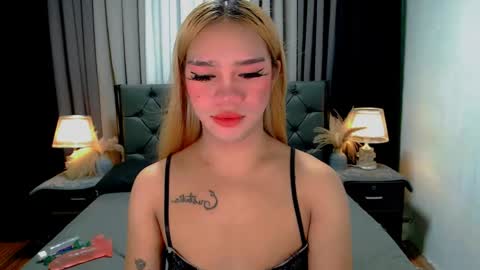bea takashi  online show from 05/15/26, 09:49
