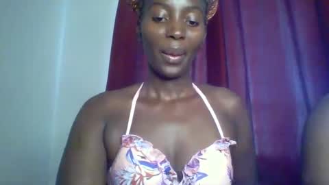 Snapshot of sweet_zuri3 chatting on 03/08/25, 11:48 zuri online show from 03/08/25, 11:48