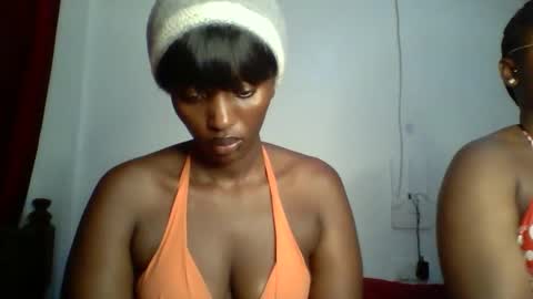 Snapshot of sweet_zuri3 chatting on 11/13/25, 02:32 zuri online show from 11/13/25, 02:32
