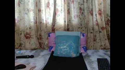 sweetamazing626054 online show from 12/03/25, 10:02