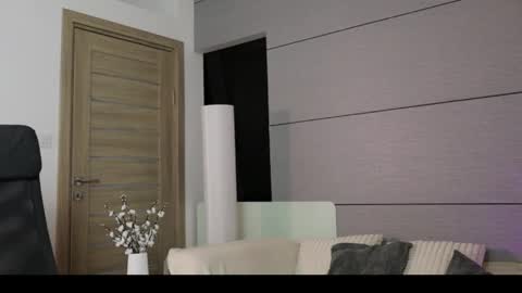 Sweet Amelia online show from 04/23/26, 08:00