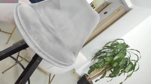 Camila online show from 01/24/25, 11:02