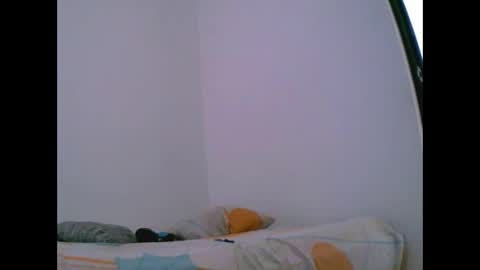 Snapshot of sweetapril_1991 chatting on 09/14/25, 07:02 sweetapril_1991 online show from 09/14/25, 07:02