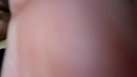 Snapshot of sweetbabe4u27 chatting on 12/01/25, 09:03 sweetbabe4u27 online show from 12/01/25, 09:03