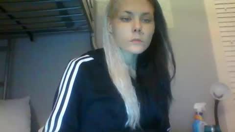 sweetbaby7911 online show from 02/23/26, 09:06