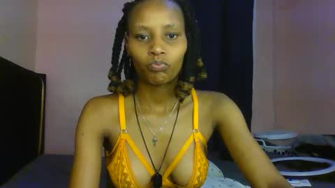 Snapshot of sweetbaby_30 chatting on 05/16/26, 10:36 Sweetbaby 30 online show from 05/16/26, 10:36