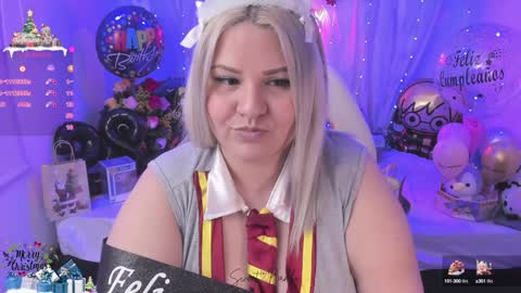 Snapshot of sweetbambi19 chatting on 12/21/24, 07:24 Andrea  online show from 12/21/24, 07:24