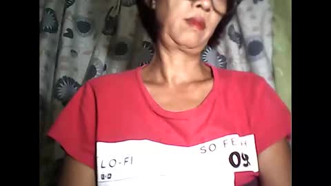 Snapshot of sweetbella24 chatting on 12/01/25, 01:16 im anne online show from 12/01/25, 01:16