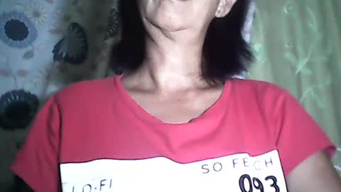 Snapshot of sweetbella24 chatting on 07/11/26, 12:19 im anne online show from 07/11/26, 12:19