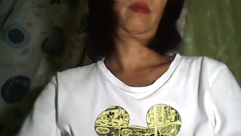 Snapshot of sweetbella24 chatting on 07/12/26, 12:07 im anne online show from 07/12/26, 12:07