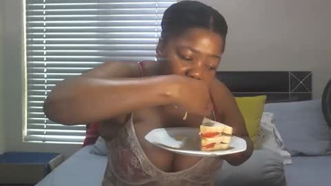 Snapshot of sweetberrybliss chatting on 09/11/25, 07:52 sweetberrybliss online show from 09/11/25, 07:52