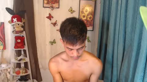 Snapshot of sweetbigcockz chatting on 12/22/24, 12:05 sweetbigcockz online show from 12/22/24, 12:05