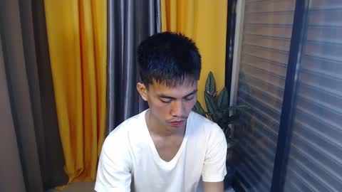 Snapshot of sweetbigcockz chatting on 02/10/25, 04:47 sweetbigcockz online show from 02/10/25, 04:47