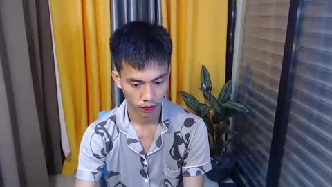 Snapshot of sweetbigcockz chatting on 02/12/25, 06:09 sweetbigcockz online show from 02/12/25, 06:09