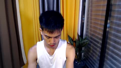 Snapshot of sweetbigcockz chatting on 02/26/25, 04:35 sweetbigcockz online show from 02/26/25, 04:35