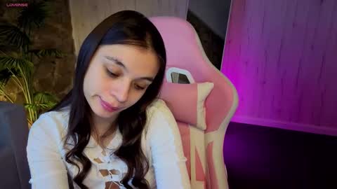 Snapshot of sweetblushie chatting on 02/17/26, 01:02 Kim online show from 02/17/26, 01:02