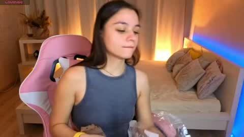 Kim online show from 04/28/26, 01:59