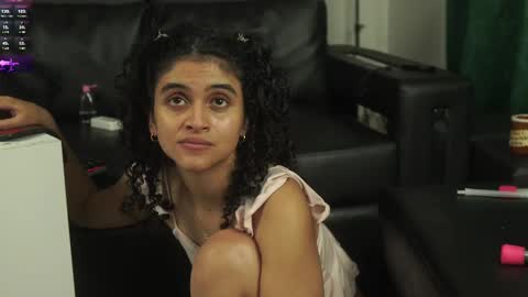 Salom independent model online show from 03/11/25, 07:26