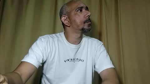Snapshot of sweetcuervo chatting on 04/04/26, 04:22 sweetcuervo independent model online show from 04/04/26, 04:22