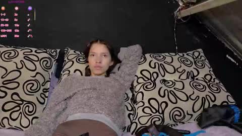 Snapshot of sweetdam12 chatting on 10/31/25, 08:21 sweetdam12 online show from 10/31/25, 08:21