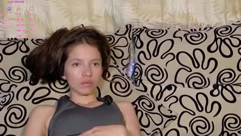 Snapshot of sweetdam12 chatting on 11/18/25, 09:30 sweetdam12 online show from 11/18/25, 09:30