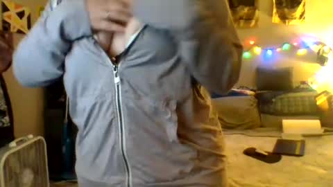 Snapshot of sweetdarcydoll chatting on 09/27/25, 06:51 sweetdarcydoll online show from 09/27/25, 06:51