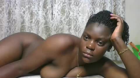Snapshot of sweetdarkskin chatting on 05/20/26, 09:32 CLARIS online show from 05/20/26, 09:32