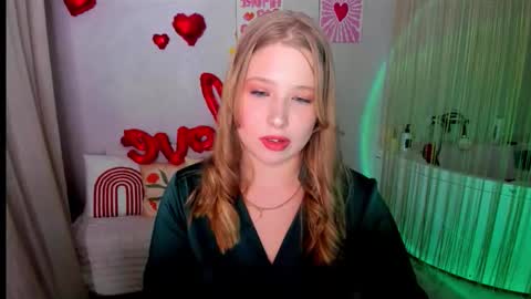 Snapshot of sweetdaylight chatting on 02/13/26, 06:48 sweetdaylight online show from 02/13/26, 06:48