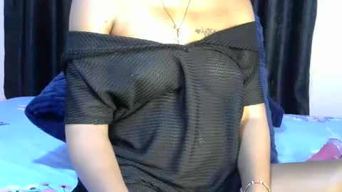 Snapshot of sweetdeee_ chatting on 11/01/25, 10:39 sweetDee online show from 11/01/25, 10:39