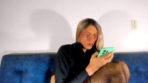 Snapshot of sweetdesaire chatting on 02/16/25, 02:54 Amelia online show from 02/16/25, 02:54