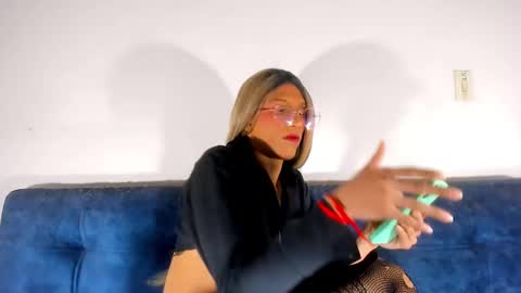 Snapshot of sweetdesaire chatting on 02/17/25, 03:31 Amelia online show from 02/17/25, 03:31