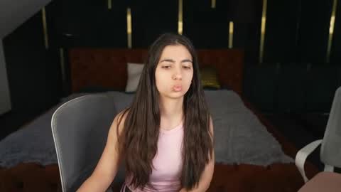 Amelia online show from 04/13/26, 10:10