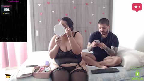 Snapshot of sweetdesires_ chatting on 02/28/26, 01:45 online show from 02/28/26, 01:45