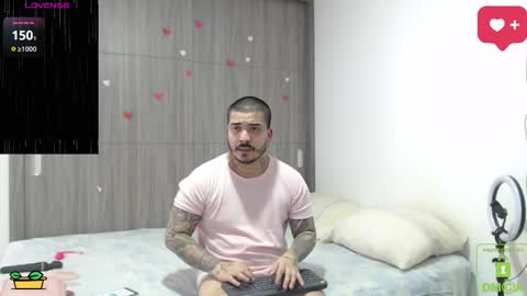 Snapshot of sweetdesires_ chatting on 03/12/26, 07:31 online show from 03/12/26, 07:31