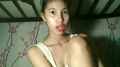 Snapshot of sweetdimple69 chatting on 10/27/25, 07:34 sweetdimple69 online show from 10/27/25, 07:34