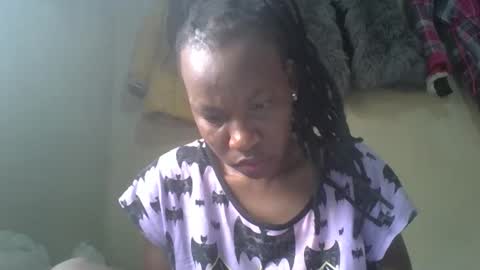 Snapshot of sweetdiva2012 chatting on 01/19/26, 05:22 sweetdiva2012 online show from 01/19/26, 05:22