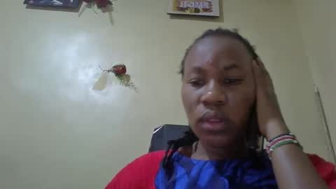 Snapshot of sweetdiva2012 chatting on 02/18/26, 05:25 sweetdiva2012 online show from 02/18/26, 05:25