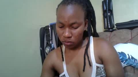 Snapshot of sweetdiva2012 chatting on 02/19/26, 05:03 sweetdiva2012 online show from 02/19/26, 05:03
